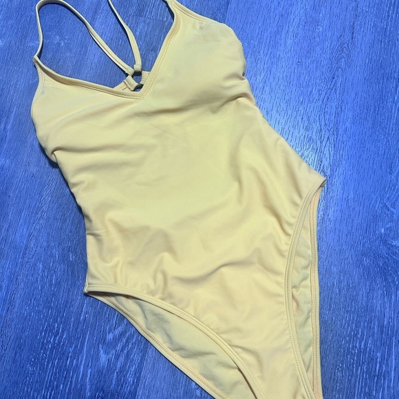 Shade & Shore One-Piece Swimsuit with V-Neck and Spaghetti Straps NWT - Picture 3 of 7